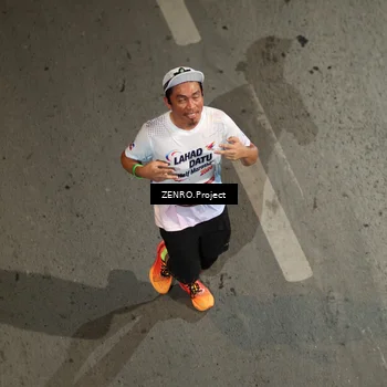 Runner Photo 7659569