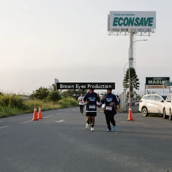 Runner Photo 7659582