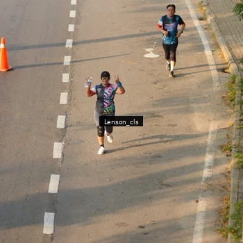 Runner Photo 7659590