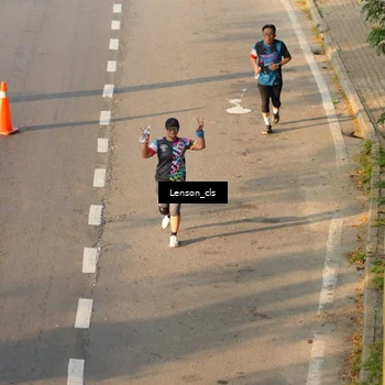 Runner Photo 7659593