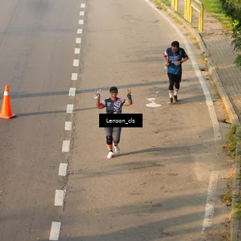 Runner Photo 7659594