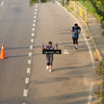 Runner Photo 7659600