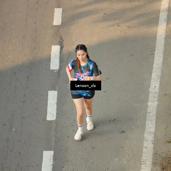 Runner Photo 7659605