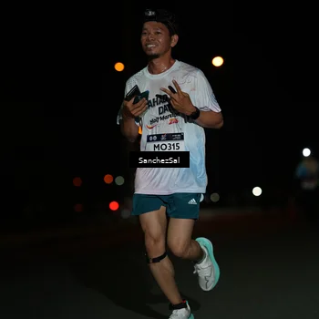 Runner Photo 7659649