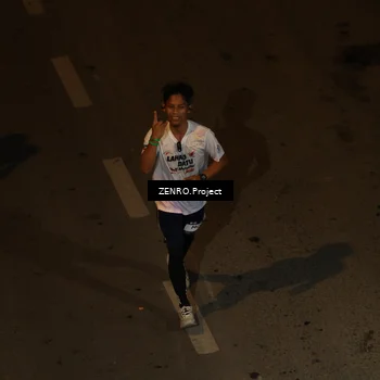 Runner Photo 7659650