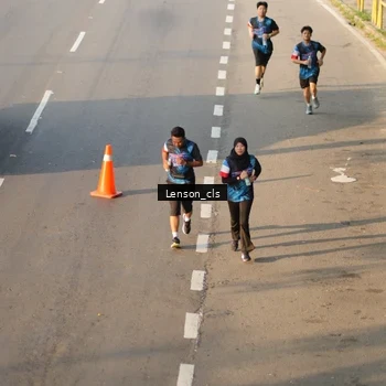 Runner Photo 7659673