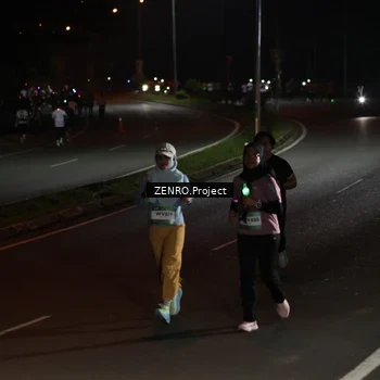 Runner Photo 7659675