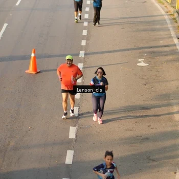 Runner Photo 7659692