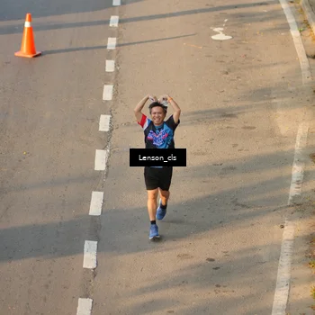 Runner Photo 7659700