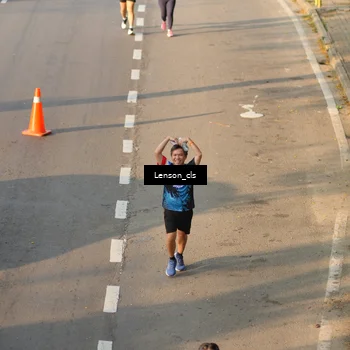 Runner Photo 7659705