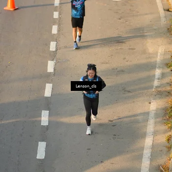 Runner Photo 7659706