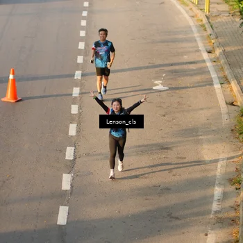 Runner Photo 7659725