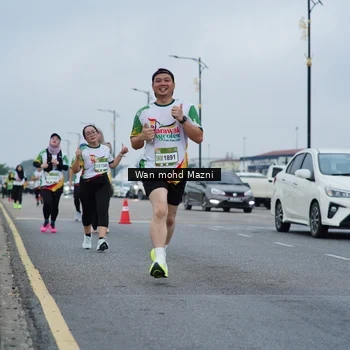 Runner Photo 7659785