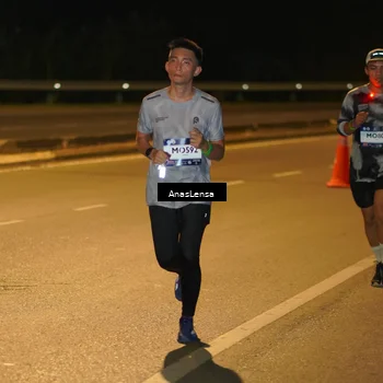 Runner Photo 7659787
