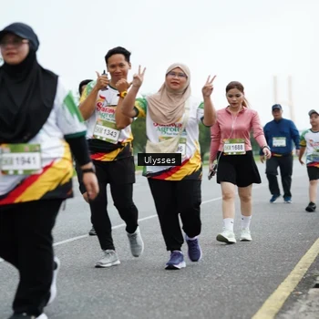 Runner Photo 7659796
