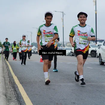 Runner Photo 7659830