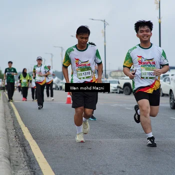 Runner Photo 7659844