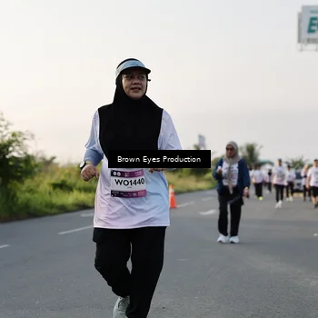 Runner Photo 7659870
