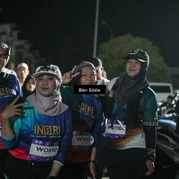 Runner Photo 7659873