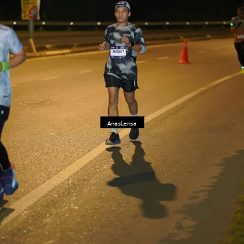 Runner Photo 7659879