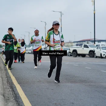 Runner Photo 7659926