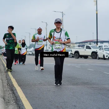 Runner Photo 7659931
