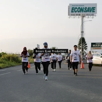 Runner Photo 7659934