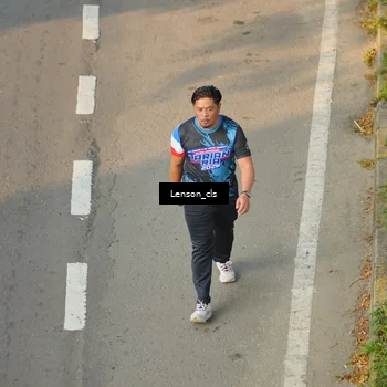 Runner Photo 7659953