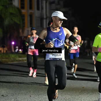 Runner Photo 7659985