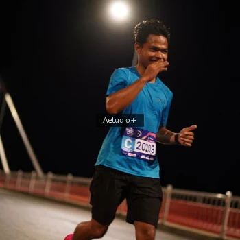 Runner Photo 765999