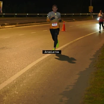 Runner Photo 7659991