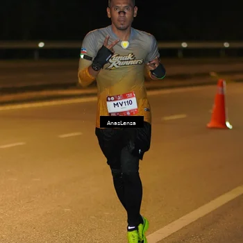 Runner Photo 7659996