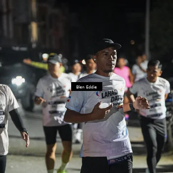 Runner Photo 7660005