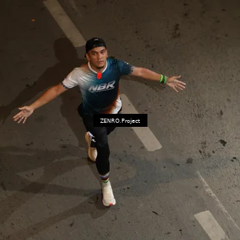 Runner Photo 7660008