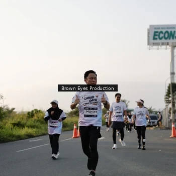 Runner Photo 7660047