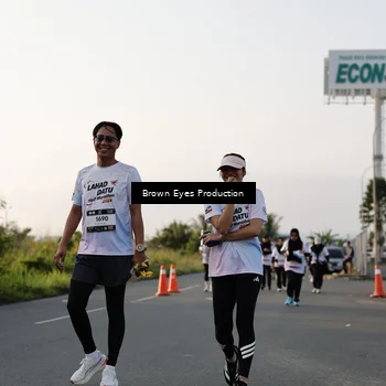 Runner Photo 7660053