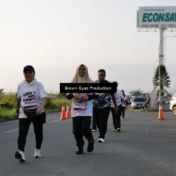Runner Photo 7660055