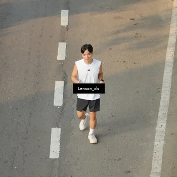 Runner Photo 7660068