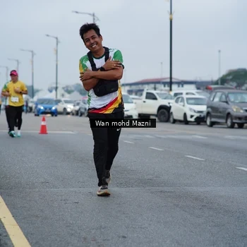 Runner Photo 7660069