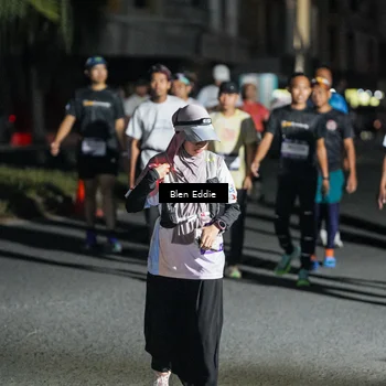 Runner Photo 7660072