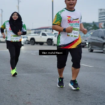 Runner Photo 7660077