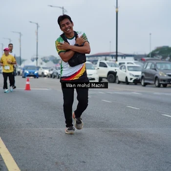 Runner Photo 7660091