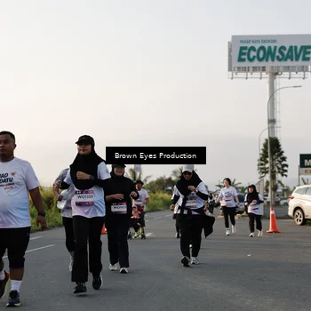 Runner Photo 7660098