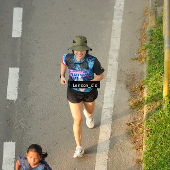 Runner Photo 7660101