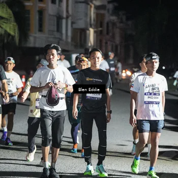 Runner Photo 7660105
