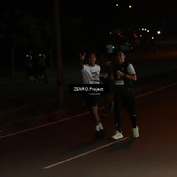 Runner Photo 7660113