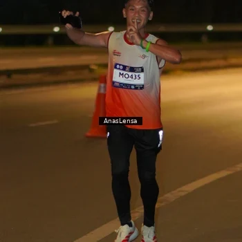 Runner Photo 7660115