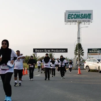 Runner Photo 7660116