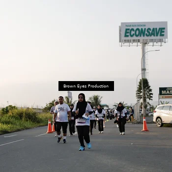 Runner Photo 7660119