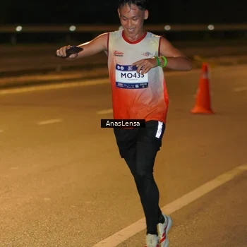 Runner Photo 7660131